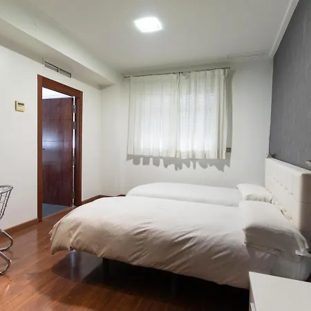 Hotel Lluna *