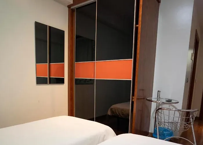 Lluna Ξενοδοχείο Alzira