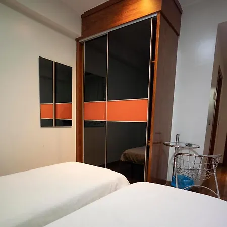 Lluna 호텔 알지라